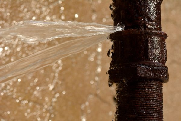 Busted Pipe Repair in Orange